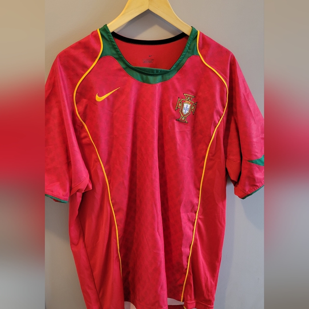 Authentic Nike Portugal Home Jersey 2004-2005 Size US Lg